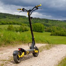 Elektrická koloběžka - hračka pro líné „surikaty“, nebo praktické řešení elektrické mikromobility? Elektrická koloběžka - hračka pro líné „surikaty“, nebo praktické řešení elektrické mikromobility?