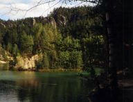 Koloběh vody v přírodě (2 díl) - Sladká povrchová voda Koloběh vody v přírodě (2 díl) - Sladká povrchová voda: Dnes se podíváme co se děje s vodou dále poté, co se…