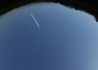 Bolid spojený s pádem meteoritů v jižních Čechách, peníze za ně spíše nečekejte Bolid spojený s pádem meteoritů v jižních Čechách, peníze za ně spíše nečekejte: V médiích již nesčetněkrát v posledních dnech…