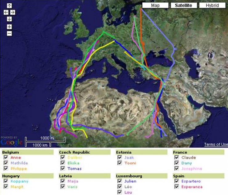 zobrazit detail snímku: Mapa s vyznačenými tahy ptáků