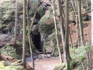 Kolem Rudického propadání po stopách starých hutníků Kolem Rudického propadání po stopách starých hutníků: Krásné podzimní dny přímo vybízejí k turistickým…