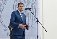 Ministři ŽP: „Zmírnili jsme klima cíl 2040, odkládáme povolenky ETS2 a auta nemusí být jen elektrická.“ Ministři ŽP: „Zmírnili jsme klima cíl 2040, odkládáme povolenky ETS2 a auta nemusí být jen elektrická.“ : Po osmnáct hodin trvajícím nočním jednání ministrů…