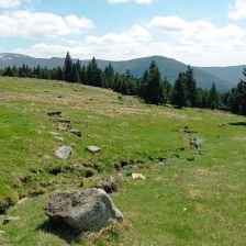 Krkonoše Pohled od Petrovky na Luční horu a Kozí hřbety.