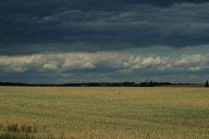 Víte jak vzniká déšť? Víte jak vzniká déšť?: Když se podíváte na oblohu, po většinu času na ni…