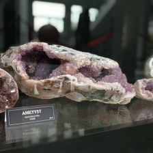 Galerie minerálů Dvůr Králové - ametyst