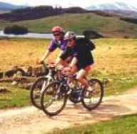 Vzhůru na kola! Vzhůru na kola!: Nejekologičtější a nejpříjemnější pohyb přírodou je…