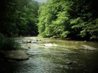 Pořádně Divoká Oslava Pořádně Divoká Oslava: Rádi byste mezi skály, ale máte závratě? Lákají Vás…