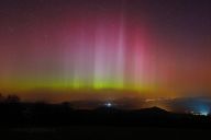 Polární záře v Česku, 18. března 2015 Polární záře v Česku, 18. března 2015: Že by se to mohlo vybarvit i nad Českem jsem tušil…