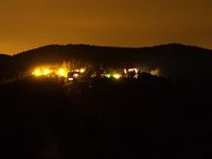 Jak se svítí uprostřed přírody aneb noční Pustevny Jak se svítí uprostřed přírody aneb noční Pustevny: Kdo by neznal Pustevny? Leží na „dálném východě“, v…