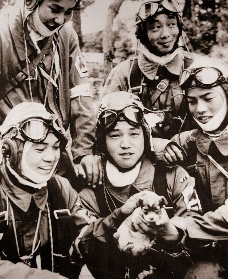 zobrazit detail snímku: Japonští piloti kamikaze